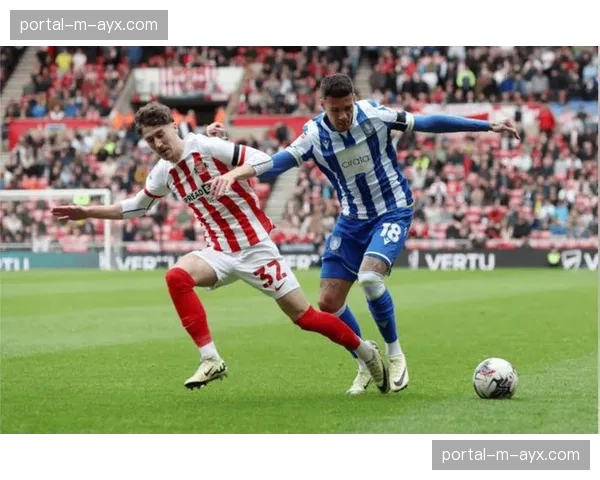 即时战报：维拉1-1西汉姆联，两队上半场均采用4-2-3-1展开对攻